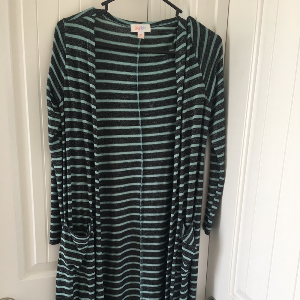 Lularoe Sarah sweater